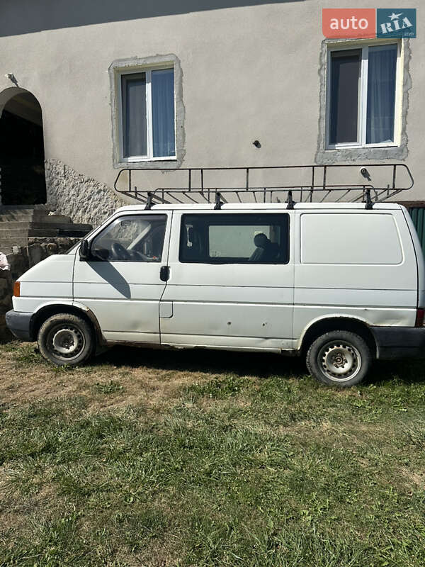 Минивэн Volkswagen Transporter 2001 в Черновцах