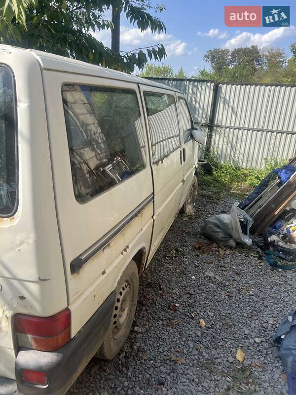 Минивэн Volkswagen Transporter 2001 в Хмельницком