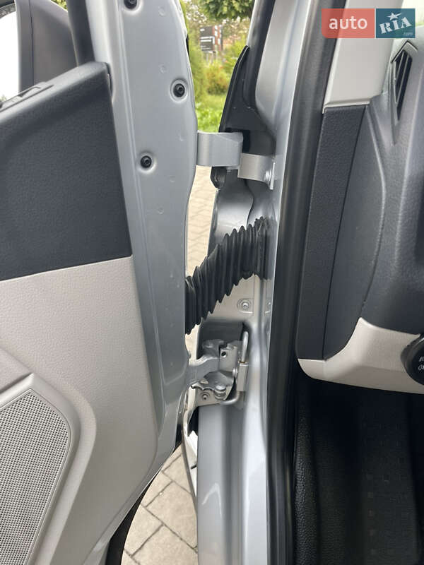 Грузовой фургон Volkswagen Transporter 2019 в Львове