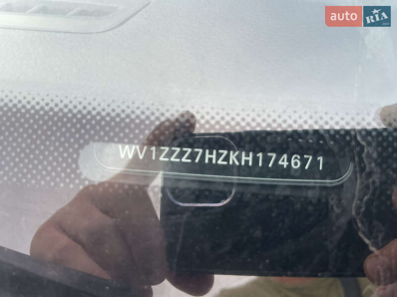 Грузовой фургон Volkswagen Transporter 2019 в Львове