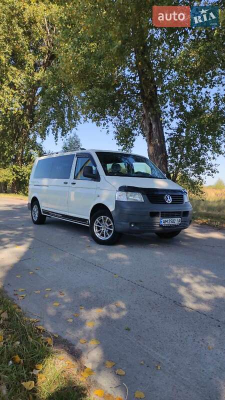 Минивэн Volkswagen Transporter 2008 в 