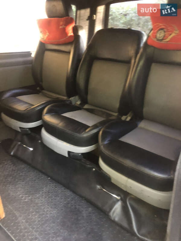 Минивэн Volkswagen Transporter 2006 в Черновцах