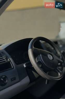 Минивэн Volkswagen Transporter 2009 в 