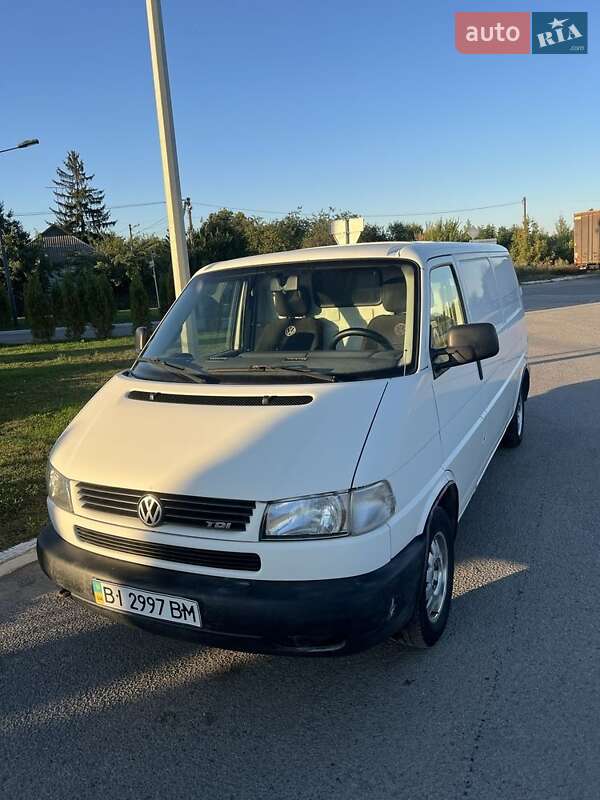 Грузовой фургон Volkswagen Transporter 2000 в 