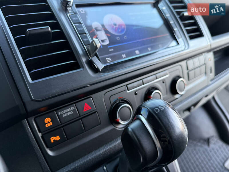 Минивэн Volkswagen Transporter 2016 в Днепре