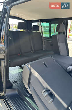 Минивэн Volkswagen Transporter 2021 в 