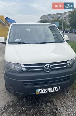 Минивэн Volkswagen Transporter 2010 в Остроге