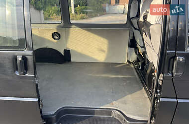 Минивэн Volkswagen Transporter 2000 в 