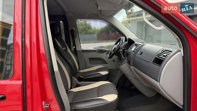 Минивэн Volkswagen Transporter 2004 в Ивано-Франковске