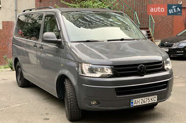 Минивэн Volkswagen Transporter 2013 в 