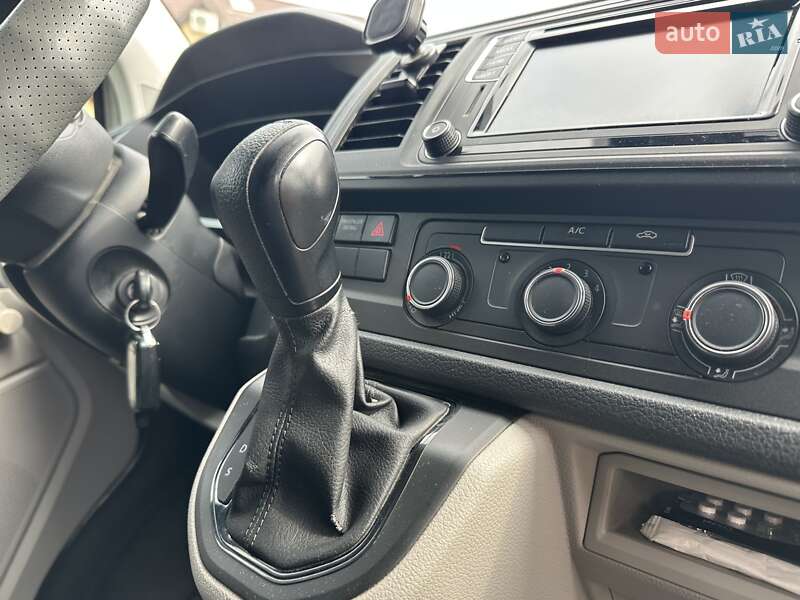 Грузовой фургон Volkswagen Transporter 2019 в Хмельницком