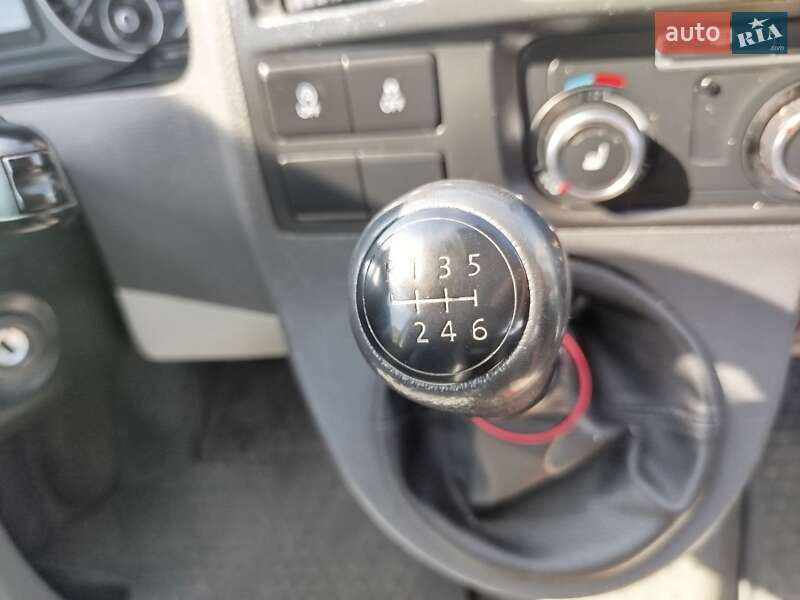 Минивэн Volkswagen Transporter 2014 в Малине фото 18 Минивэн Volkswagen Transporter 2014 в Малине