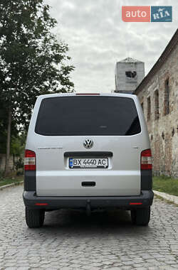 Минивэн Volkswagen Transporter 2011 в 