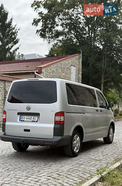 Минивэн Volkswagen Transporter 2011 в 