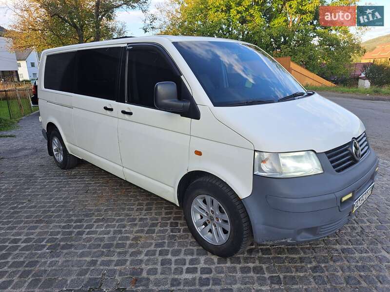 Мікроавтобус Volkswagen Transporter 2004 в Тячеві
