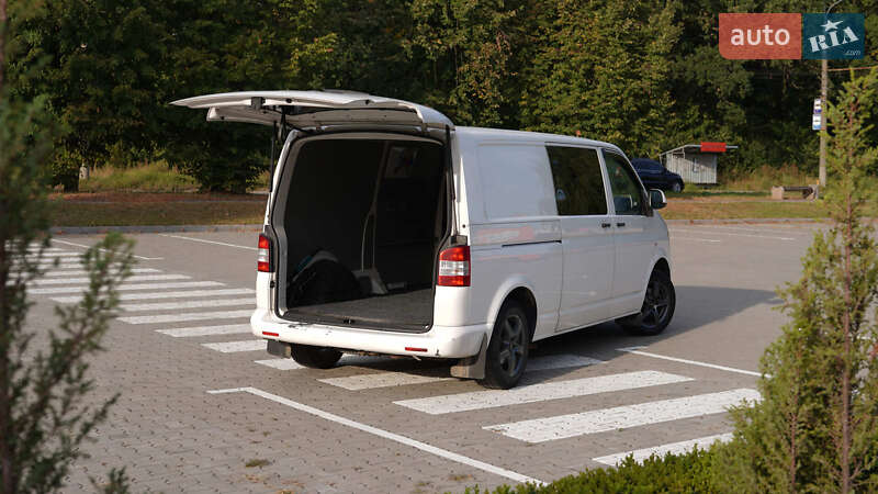 Грузовой фургон Volkswagen Transporter 2010 в Киеве