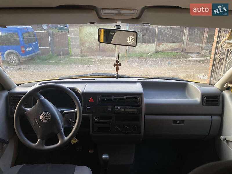 Грузопассажирский фургон Volkswagen Transporter 1999 в Ужгороде
