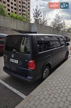 Минивэн Volkswagen Transporter 2017 в 
