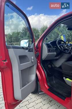 Минивэн Volkswagen Transporter 2004 в 