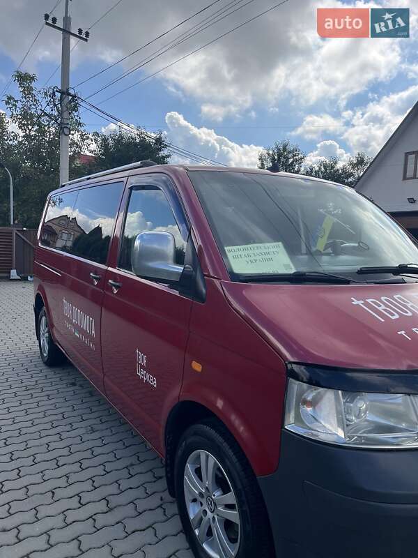Минивэн Volkswagen Transporter 2004 в Черновцах