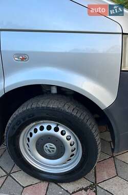 Минивэн Volkswagen Transporter 2009 в 