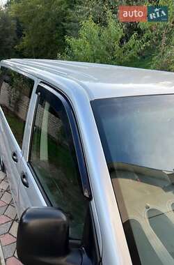 Минивэн Volkswagen Transporter 2009 в 