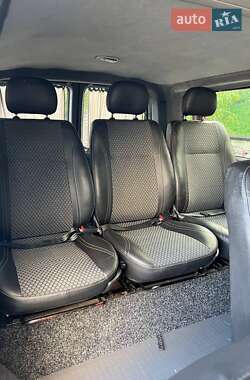 Минивэн Volkswagen Transporter 2009 в 