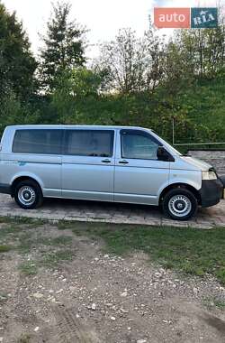 Минивэн Volkswagen Transporter 2009 в 