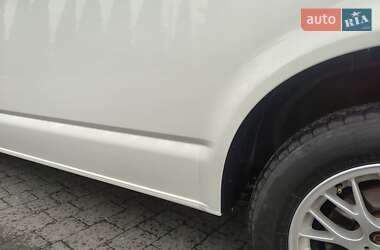 Минивэн Volkswagen Transporter 2016 в 