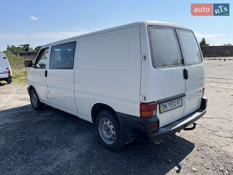 Минивэн Volkswagen Transporter 1998 в Рокитном