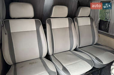 Минивэн Volkswagen Transporter 2006 в 