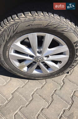 Грузовой фургон Volkswagen Transporter 2004 в 