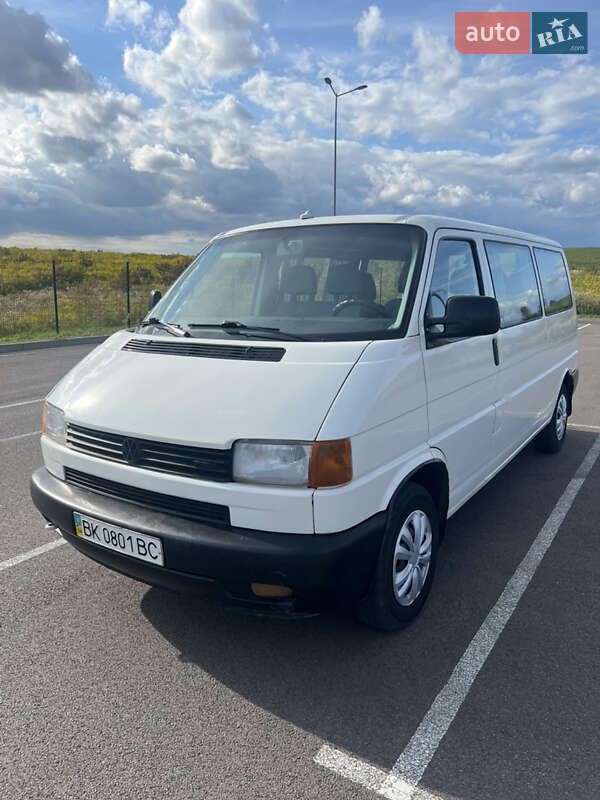 Минивэн Volkswagen Transporter 1999 в Ровно
