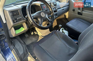 Минивэн Volkswagen Transporter 2000 в 