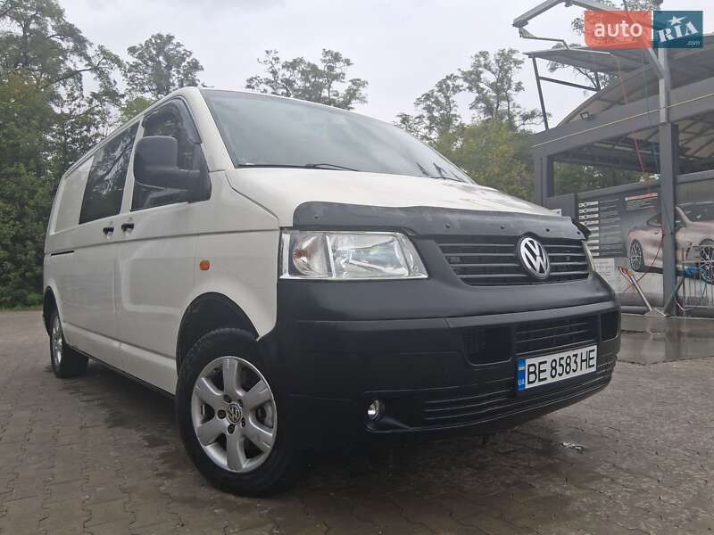 Грузовой фургон Volkswagen Transporter 2006 в Николаеве