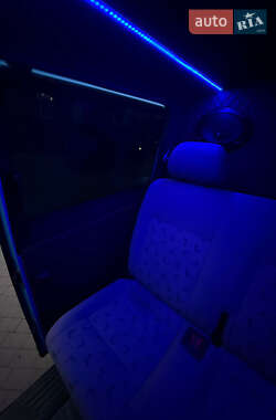 Минивэн Volkswagen Transporter 2008 в 
