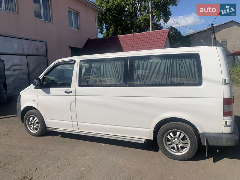 Минивэн Volkswagen Transporter 2010 в Берегово
