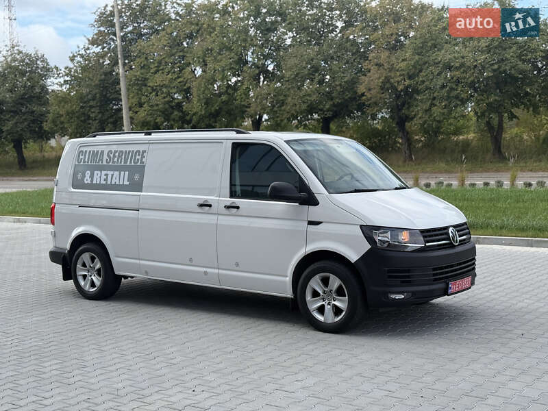 Грузовой фургон Volkswagen Transporter 2017 в Ровно