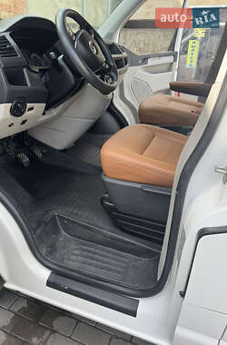 Мінівен Volkswagen Transporter 2017 в 