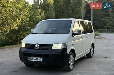 Мінівен Volkswagen Transporter 2004 в Рівному