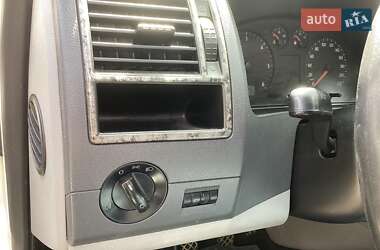 Минивэн Volkswagen Transporter 2004 в 