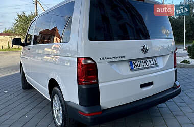 Минивэн Volkswagen Transporter 2017 в 