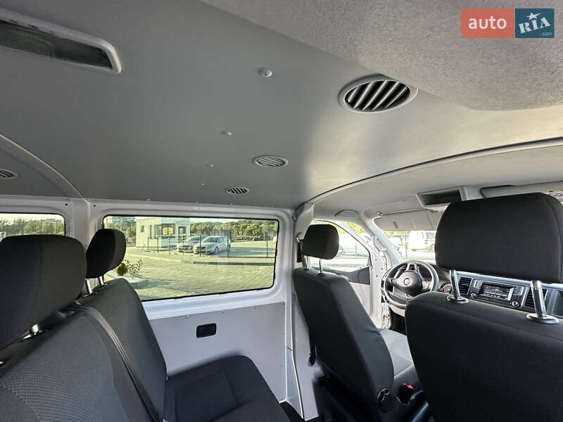 Минивэн Volkswagen Transporter 2017 в Трускавце