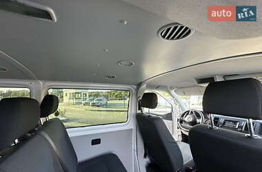Минивэн Volkswagen Transporter 2017 в 