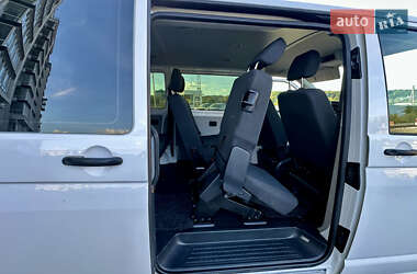 Минивэн Volkswagen Transporter 2017 в 