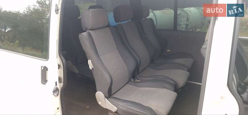 Мінівен Volkswagen Transporter 2000 в Коростені