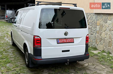 Грузовой фургон Volkswagen Transporter 2015 в 