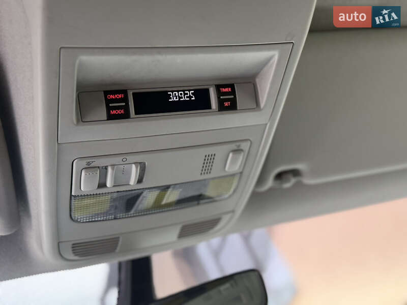 Грузовой фургон Volkswagen Transporter 2015 в Тячеве