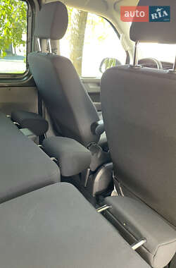 Минивэн Volkswagen Transporter 2020 в 