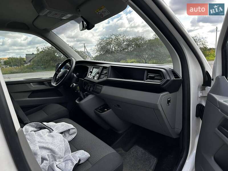 Грузовой фургон Volkswagen Transporter 2021 в Шумске